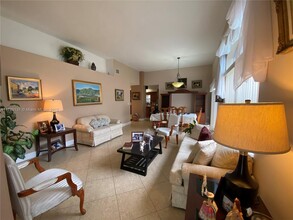 12966 NW 9th St in Miami, FL - Building Photo - Building Photo