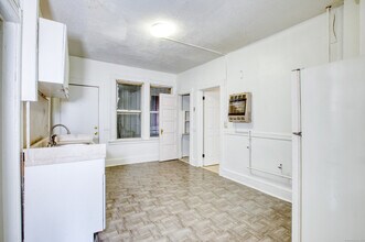 821 Park St-Unit -825 2N in Hartford, CT - Building Photo - Building Photo