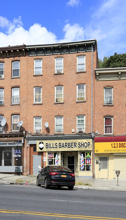 162 Broadway in Newburgh, NY - Building Photo