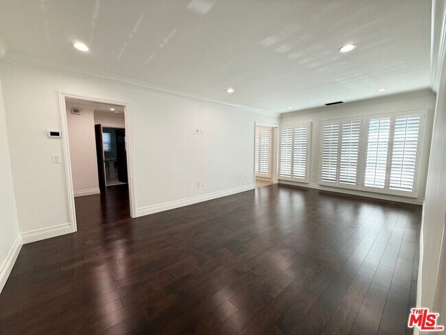 9595 W Olympic Blvd in Beverly Hills, CA - Building Photo - Building Photo