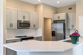 9 St Andrews Ct in Palm Coast, FL - Foto de edificio - Building Photo