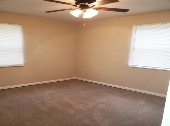 property at 2803 Normandy Rd