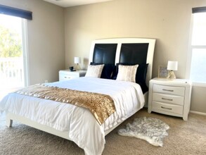 34010 Winterberry Ln in Lake Elsinore, CA - Foto de edificio - Building Photo