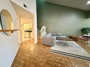 2607 Rice Boulevard in West University Place, TX - Building Photo - Building Photo