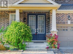 61 Match Point Ct in Aurora, ON - Building Photo - Building Photo