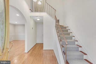 10401 Courthouse Dr in Fairfax, VA - Building Photo