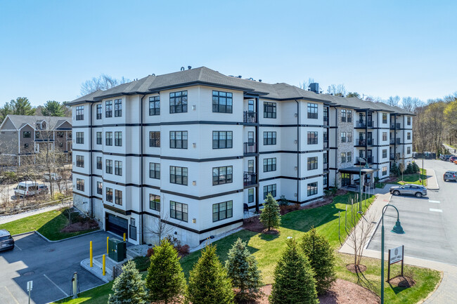 Grist Mill Apartments in Chelmsford, MA - Building Photo - Building Photo