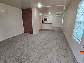 310 E Defee Ave in Baytown, TX - Building Photo - Building Photo