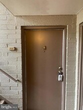 11723 Karbon Hill Ct in Reston, VA - Building Photo - Building Photo