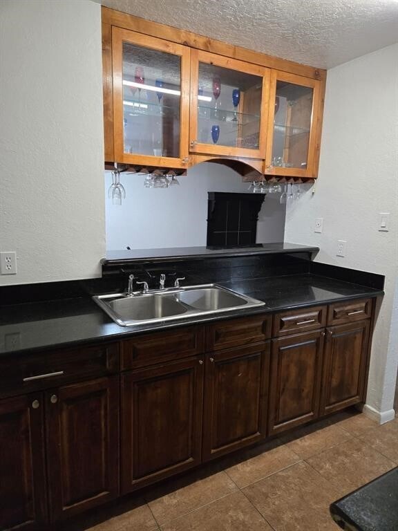 10110 Forum W Dr in Houston, TX - Foto de edificio - Building Photo