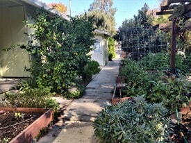 1130 Olive St, Unit #2 in Chico, CA - Building Photo