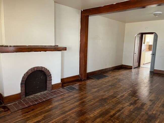 property at 304-306 W Fairview Ave