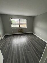 137 Evergreen Ave in Hartford, CT - Building Photo - Building Photo