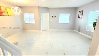 2924 SE 15th Ave in Homestead, FL - Building Photo