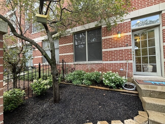 property at 854 N Ogden Ave