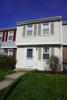 25 Stillwood Cir in Nottingham, MD - Building Photo