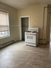 107 Heath St, Unit 2 in Boston, MA - Building Photo - Building Photo