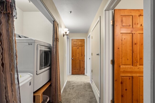 property at 1600 Pinebrook Blvd