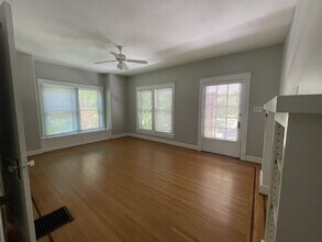 2177 Baringer Ave in Louisville, KY - Building Photo - Building Photo