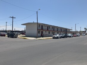 900 S Oregon St in El Paso, TX - Building Photo - Building Photo