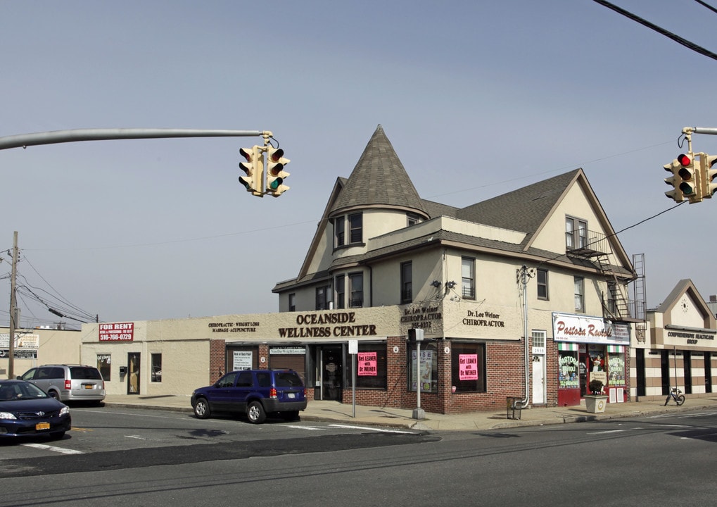 9B Davison Ave in Oceanside, NY - Building Photo