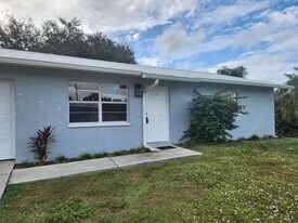 6143 Hester Ave in Ft. Myers, FL - Building Photo