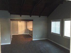 Delaware Street Property in Huntington Beach, CA - Building Photo - Building Photo
