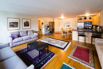 900 N Lake Shore Dr-Unit -1806 in Chicago, IL - Foto de edificio - Building Photo