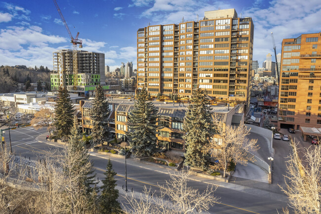 2500 4th St SW in Calgary, AB - Building Photo - Building Photo