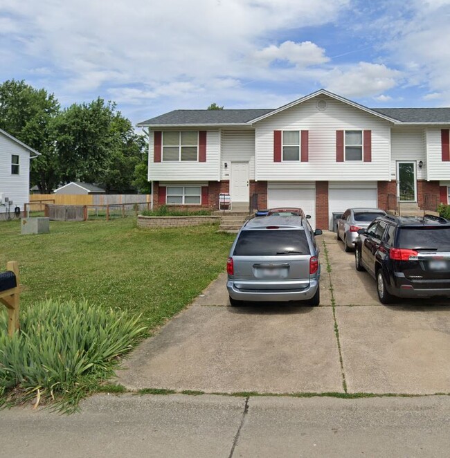 1106 St Matthew Ave in O'Fallon, MO - Building Photo - Building Photo