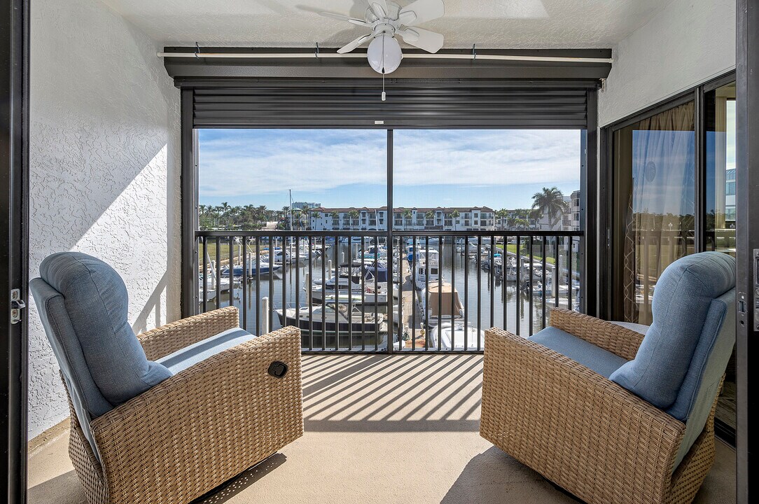 801 River Point Dr in Naples, FL - Foto de edificio