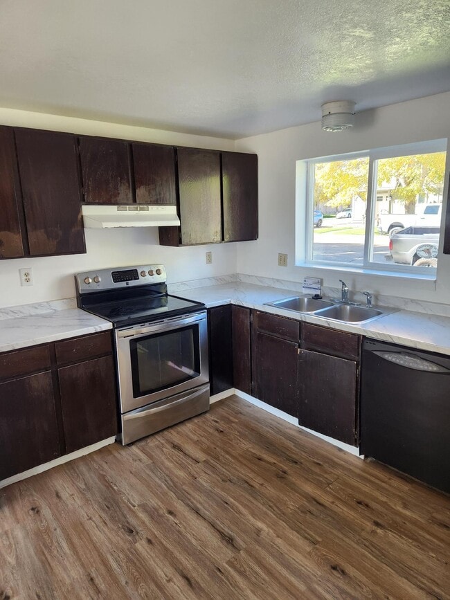 property at 847 Moccasin Ln