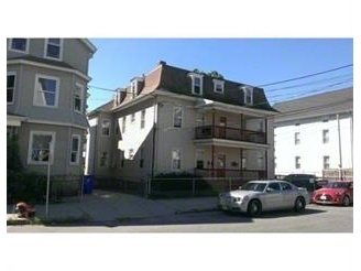 673 Walnut St in Fall River, MA - Building Photo