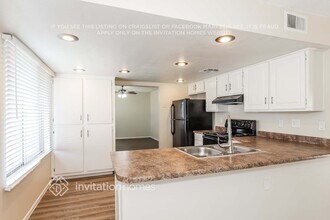 7341 W Shangri La Rd in Peoria, AZ - Building Photo - Building Photo