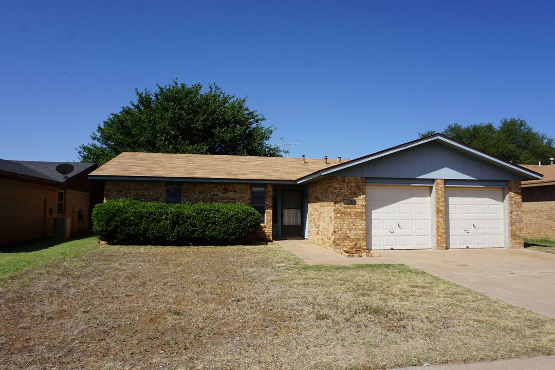 5923 10th Dr in Lubbock, TX - Building Photo