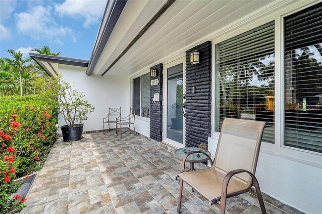 property at 1319 Buchanan St
