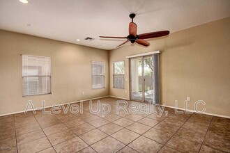 551 W Calle Sombra Linda in Sahuarita, AZ - Building Photo - Building Photo