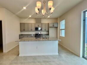 9564 Westside Hls Dr in Davenport, FL - Building Photo - Building Photo