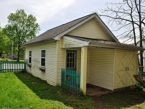 614 N Main St in Baltimore, OH - Building Photo - Building Photo
