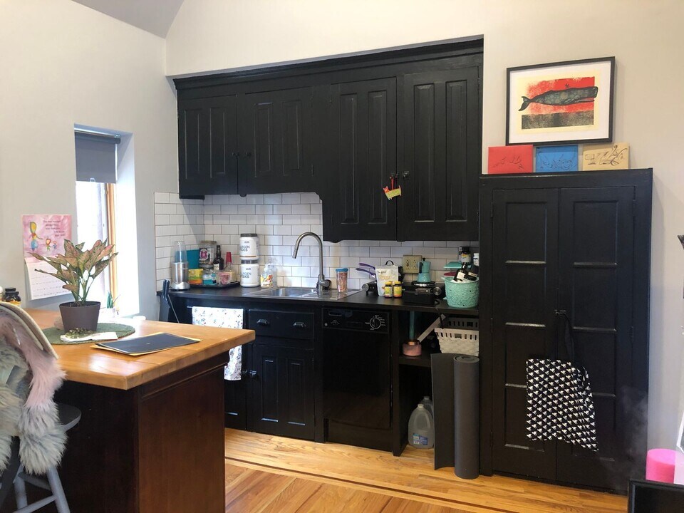 746 Yorkway Pl in Jenkintown, PA - Building Photo