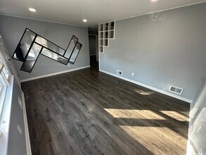 565 Hunter Ave in Scotch Plains, NJ - Building Photo - Building Photo