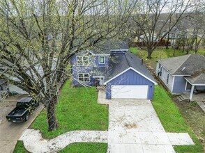 1008 S Throckmorton St in Sherman, TX - Building Photo - Building Photo
