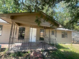 917 Mays Rd in Jonesboro, AR - Building Photo