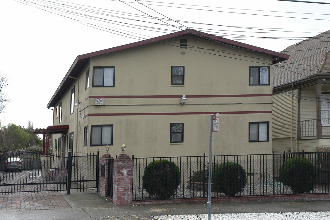 906 Delaware St in Berkeley, CA - Foto de edificio