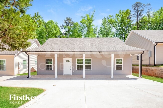 property at 5101 Tuckaseegee Rd