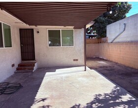 1610 W Cameron St in Long Beach, CA - Building Photo - Building Photo