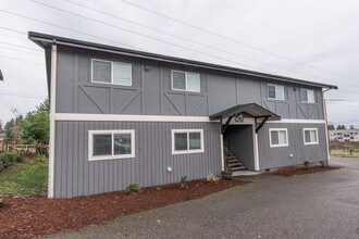 Camden Terrace in Tacoma, WA - Foto de edificio - Building Photo