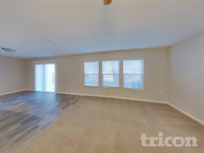 7741 Courage Ct in Jacksonville, FL - Building Photo - Building Photo