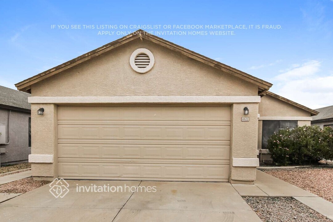 8522 W Highland Ave in Phoenix, AZ - Building Photo