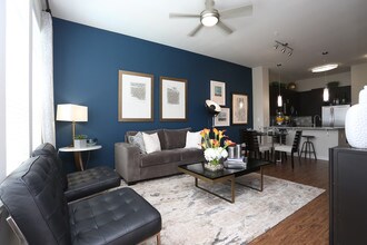 High Point Uptown in Houston, TX - Foto de edificio - Interior Photo